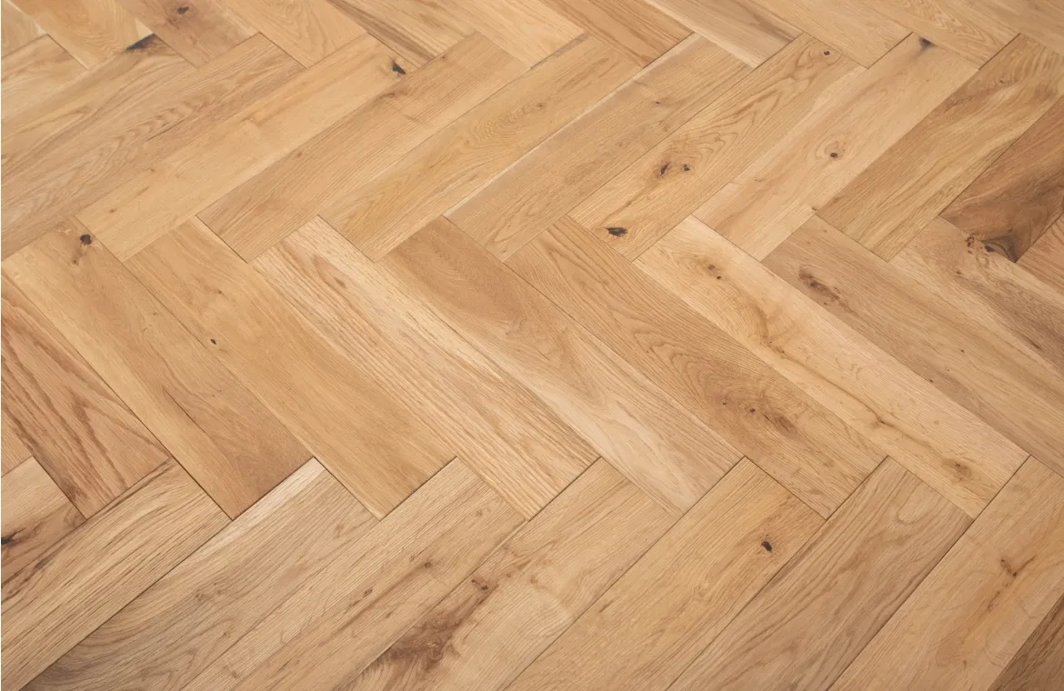 Thorpe Spring Grand Solid Oak Herringbone Flooring